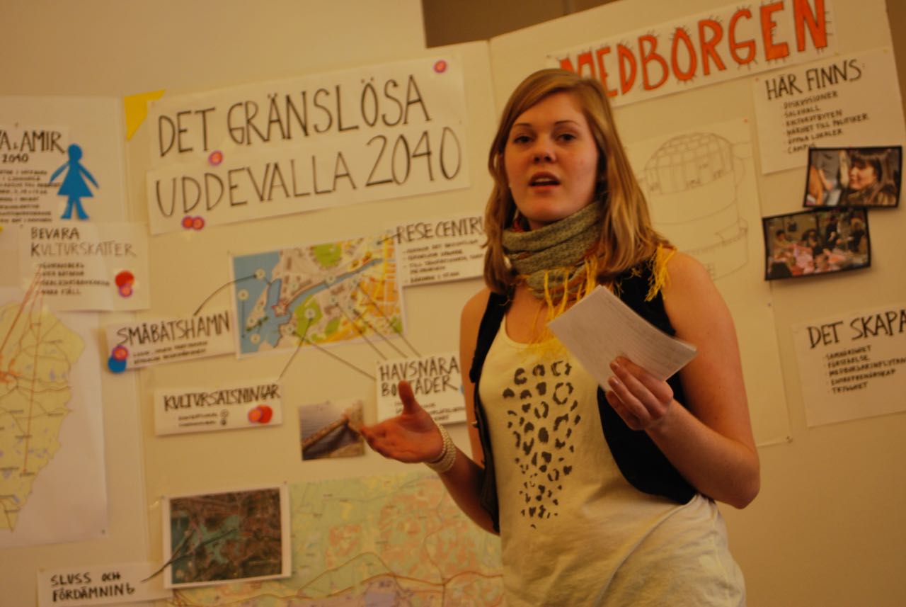 Pernilla Hallberg presenterar förslaget